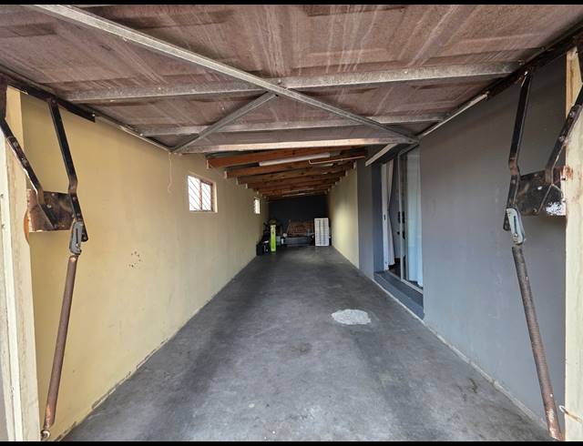 3 BEDROOM HOUSE FOR SALE IN DEVON PARK VILLAGE